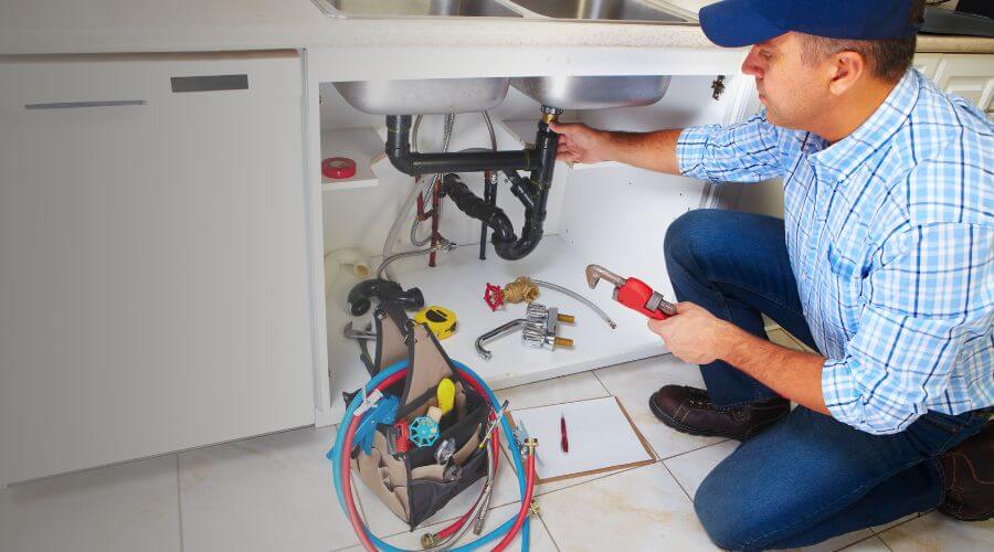 Expert burst pipe repair services in Fort Madison, IA